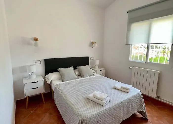 Relaxdiversion En Piscina Bbq Y Cocina Ext